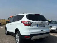 Usado Ford Kuga Trend 120 CV (88 kW) 2019 Blanco SUV