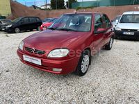 Usado Citroën Saxo 58 CV (42 kW) 2001 Granate Utilitario