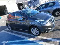 Usado Peugeot 208 Style 82 CV (60 kW) 2016 Azul Utilitario
