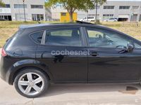 Usado Seat Leon Reference 140 CV (102 kW) 2007 Negro Utilitario