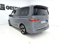 Usado VW Multivan Life 204 CV (150 kW) 2023 Gris / plata Van