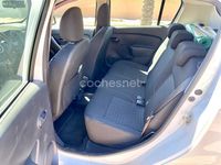 Usado Dacia Sandero Lauréate 90 HP (66 kW) 2016 Branco Sedan
