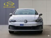 Usado VW Golf VIII Life 130 CV (95 kW) 2020 Gris / plata Berlina