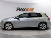Usado VW Golf VIII 116 CV (85 kW) 2025 Gris Berlina