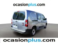 Usado Fiat Doblò 102 CV (75 kW) 2023 Plateado Monovolumen