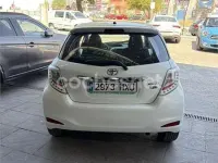 Usado Toyota Yaris SoHo 90 CV (66 kW) 2014 Blanco Utilitario