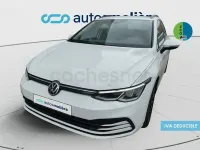 Usado VW Golf VIII Life 110 CV (80 kW) 2022 Blanco Familiar