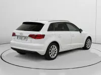 Usado Audi A3 Attraction 110 CV (80 kW) 2016 Blanco Utilitario