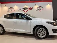 Usado Renault Mégane Intens 95 CV (69 kW) 2015 Blanco Berlina