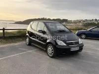 Usado Mercedes A170 Elegance 95 CV (69 kW) 2003 Negro Utilitario