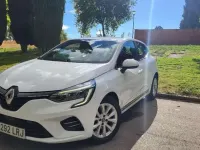 Usado Renault Clio Zen 116 CV (85 kW) 2021 Blanco Utilitario