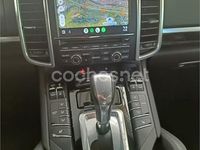 Usado Porsche Cayenne 240 CV (176 kW) 2012 Gris / plata SUV