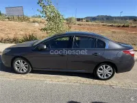 Usado Renault Latitude Privilege 150 CV (110 kW) 2011 Gris / plata Berlina
