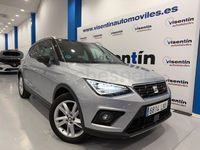 Usado Seat Arona FR 110 CV (80 kW) 2021 Gris / plata SUV