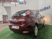 Usado Fiat Punto Pop 69 CV (50 kW) 2012 Granate Berlina