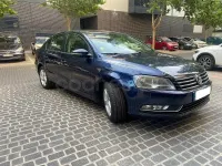 Usado VW Passat Advance 105 CV (77 kW) 2012 Azul Berlina