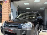 Usado Hyundai Tucson Comfort 140 CV (102 kW) 2010 Negro SUV