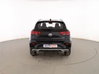 Usado MG ZS Luxury 106 CV (77 kW) 2023 Negro SUV