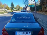 Usado Mercedes C180 Elegance 122 CV (89 kW) 1994 Verde Berlina