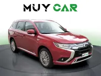 Usado Mitsubishi Outlander P-HEV 224 CV (164 kW) 2018 Rojo SUV
