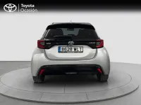 Usado Toyota Yaris Hybrid Style 116 CV (85 kW) 2023 Gris àgata Berlina