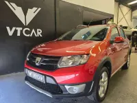 Usado Dacia Sandero Stepway 90 CV (66 kW) 2015 Rojo Utilitario