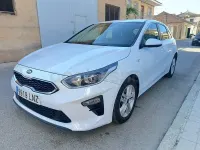 Usado Kia Ceed 100 CV (73 kW) 2021 Blanco Utilitario