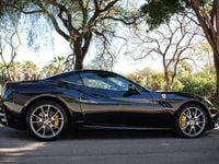 Usado Ferrari California 460 CV (338 kW) 2011 Negro Descapotable