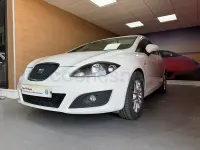 Usado Seat Leon Ecomotive 105 CV (77 kW) 2009 Blanco Utilitario