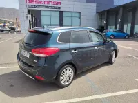 Usado Kia Carens 115 CV (84 kW) 2017 Azul Monovolumen