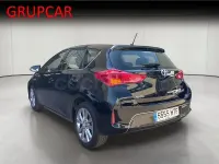 Usado Toyota Auris Hybrid Active 136 CV (100 kW) 2013 Negro Berlina