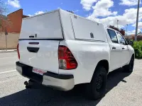 Usado Toyota HiLux 150 CV (110 kW) 2021 Blanco Pickup/Camioneta