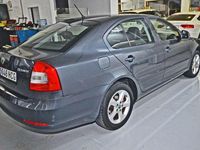 Usado Skoda Octavia Ambition 105 CV (77 kW) 2011 Gris Utilitario