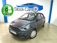 Usado Ford Ka Plus Ultimate 85 CV (62 kW) 2017 Gris / plata Utilitario