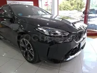Usado BMW 120 Comfort Edition 163 CV (119 kW) 2025 Negro Utilitario