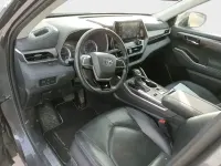 Usado Toyota Highlander Advance 190 CV (139 kW) 2022 Gris SUV