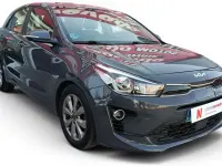 Usado Kia Rio 101 CV (74 kW) 2023 Gris
