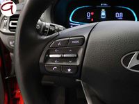 Usado Hyundai i30 120 CV (88 kW) 2024 Rojo Utilitario