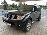 Usado Nissan Pathfinder XE 174 CV (127 kW) 2006 Negro SUV