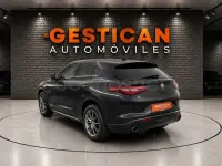 Usado Alfa Romeo Stelvio 280 CV (205 kW) 2018 Gris / plata SUV