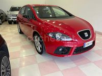 Usado Seat Leon Stylance 105 CV (77 kW) 2006 Granate Berlina