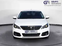 Usado Peugeot 308 Style 100 CV (73 kW) 2020 Blanco Berlina