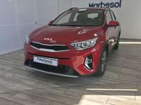 Usado Kia Stonic 101 CV (74 kW) 2022 Burdeos SUV