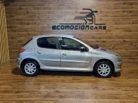 Usado Peugeot 206 70 CV (51 kW) 2004 Gris / plata Berlina
