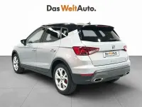Usado Seat Arona FR 150 CV (110 kW) 2023 Gris plata SUV