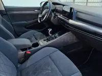 Usado VW Golf VIII Style 130 CV (95 kW) 2022 Gris / plata Berlina