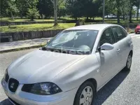 Usado Seat Ibiza Fresh 64 CV (47 kW) 2003 Gris / plata Utilitario