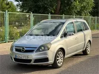 Usado Opel Zafira Cosmo 120 CV (88 kW) 2006 Gris / plata Monovolumen