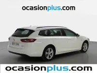 Usado Opel Insignia Selective 136 CV (100 kW) 2018 Blanco Familiar