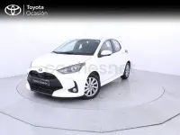 Usado Toyota Yaris Hybrid Active 116 CV (85 kW) 2023 Blanco Berlina